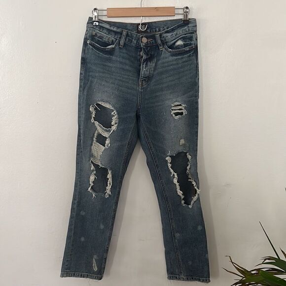 BDG Ripped jeans EUC   - Picture 3 of 5
